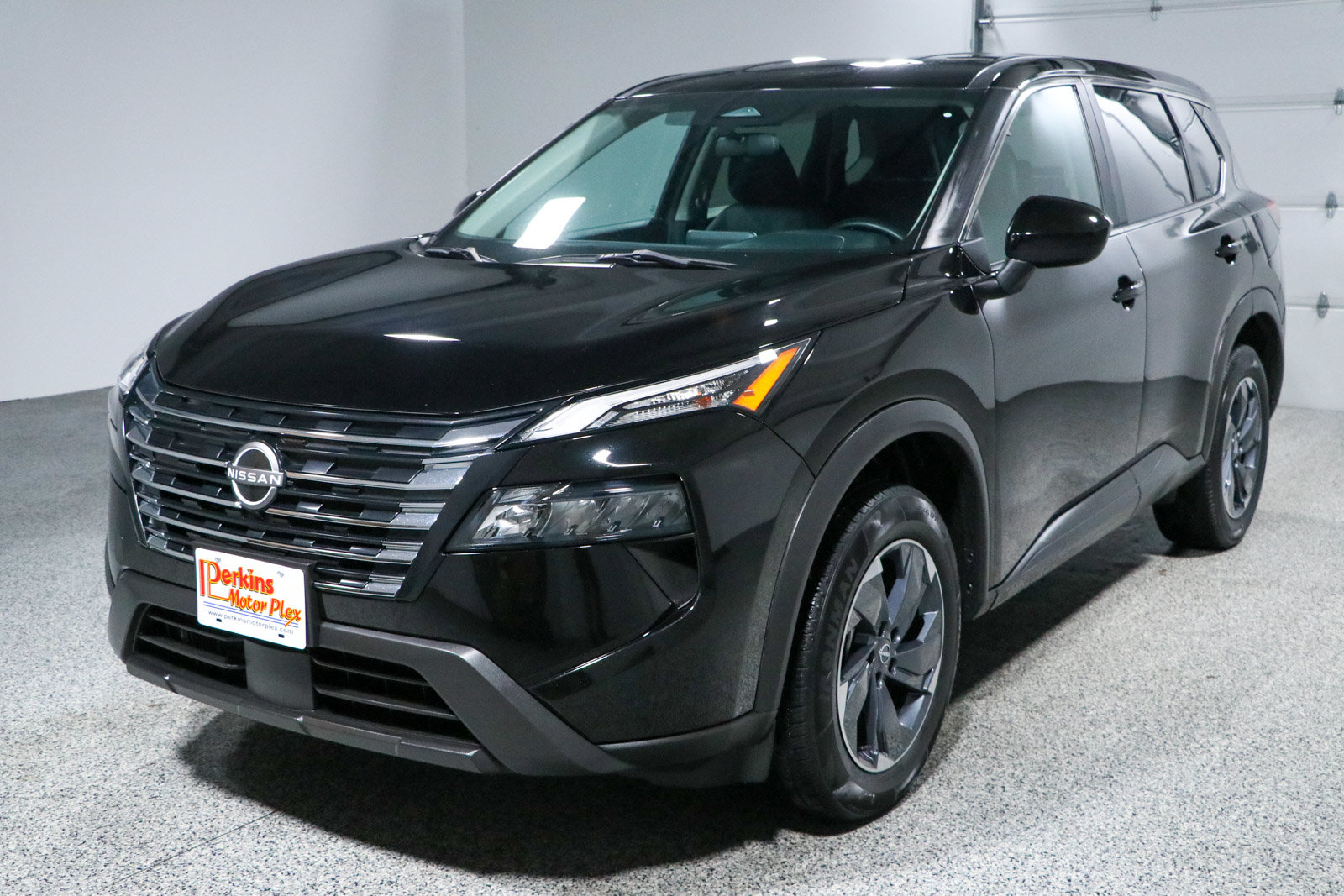 Used 2024 Nissan Rogue SV FWD image 31