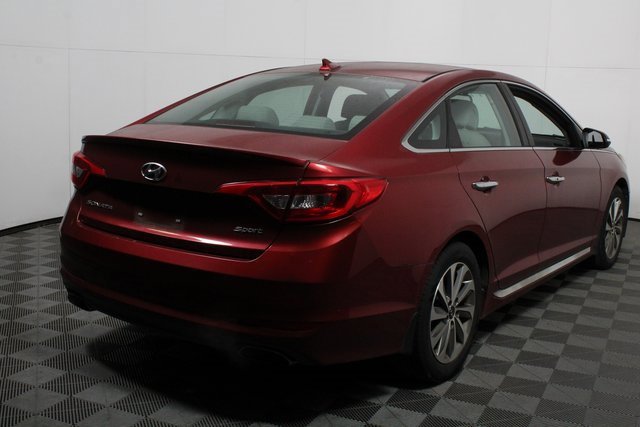 Used 2015 Hyundai Sonata Sport w/ Option Group 03 image 7