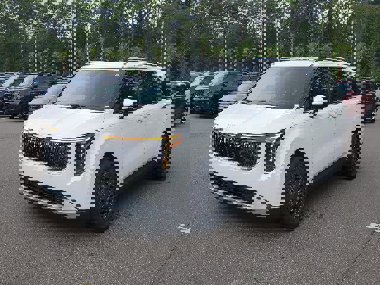 New 2026 Kia Carnival EX image 3