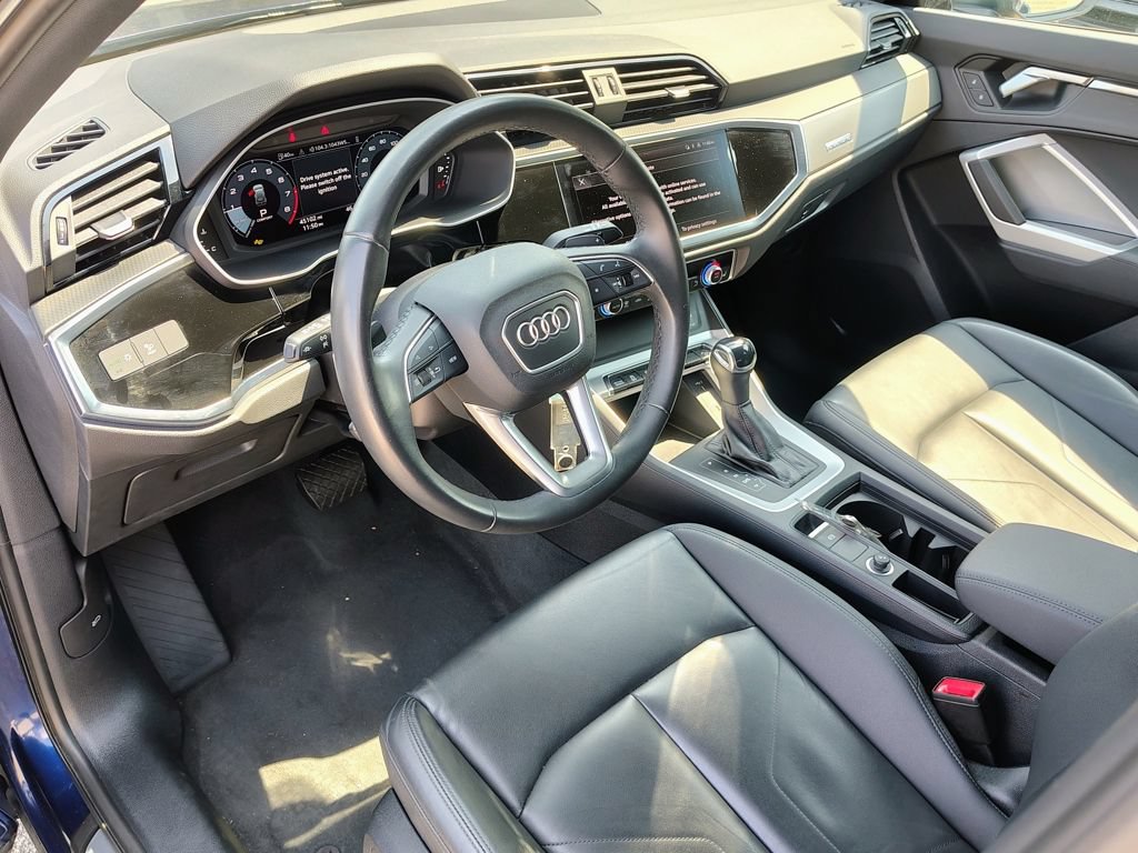 Used 2025 Audi Q3 2.0T Premium AWD/4WD image 19