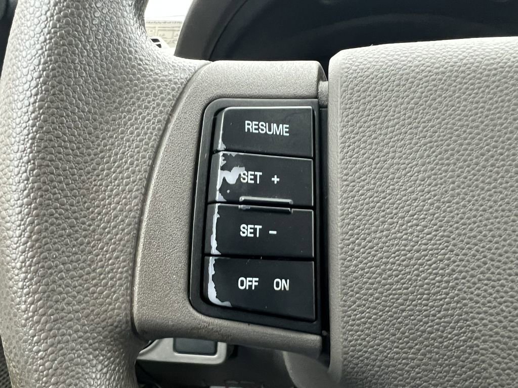 Used 2011 Ford Focus SE image 4