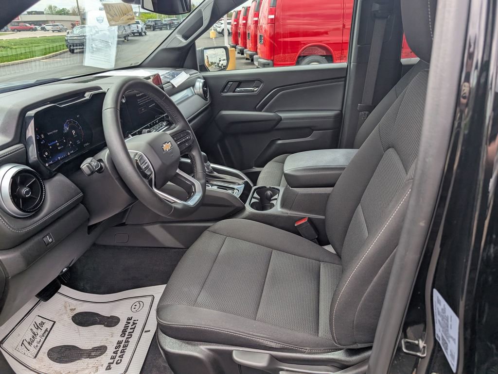 Used 2024 Chevrolet Colorado LT w/ LT Convenience Package image 15