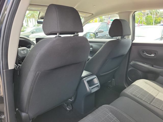 Used 2025 Honda HR-V LX image 9