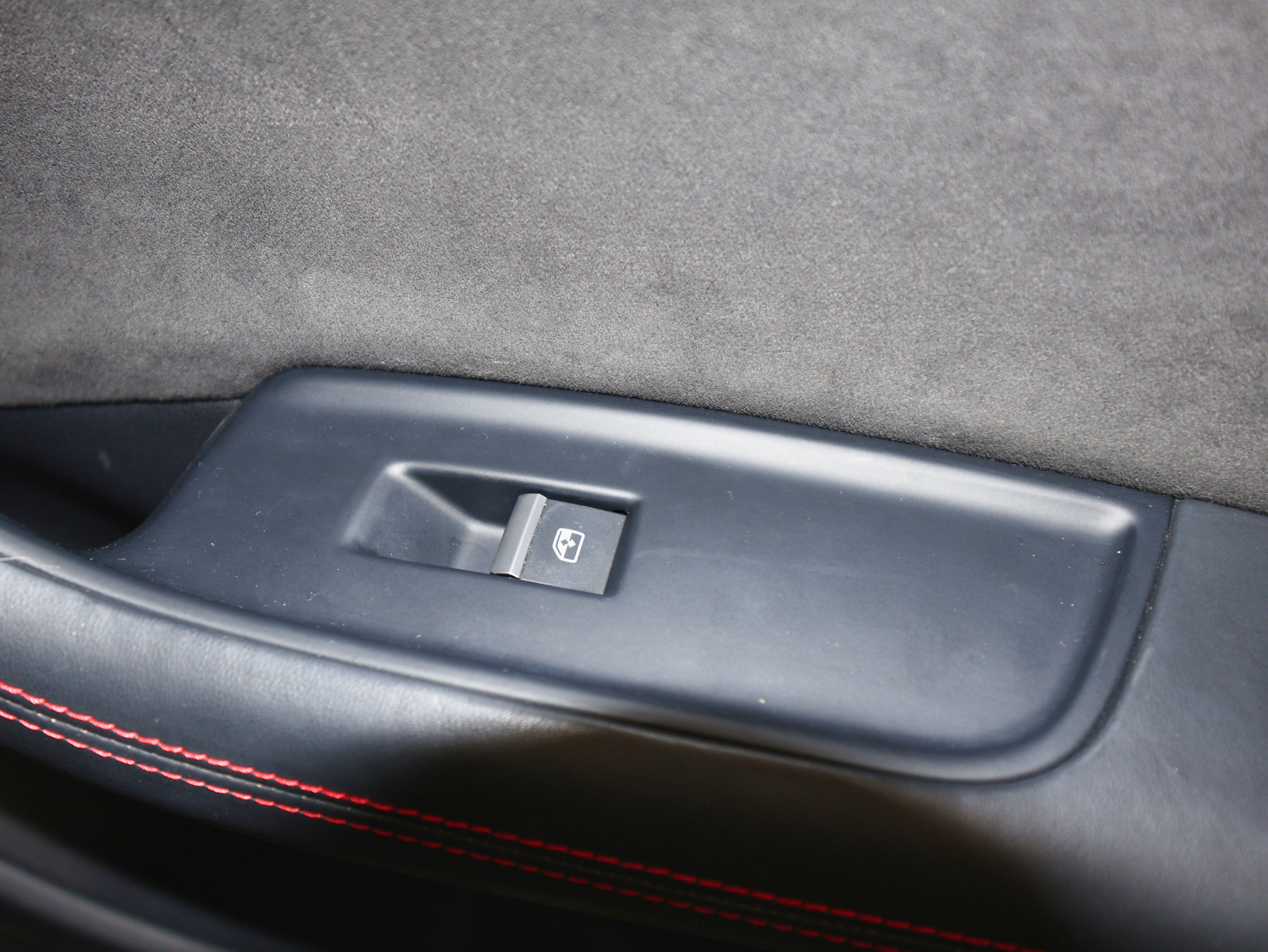 Used 2022 Audi RS Q8 w/ Black Optic Package image 56