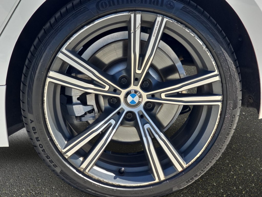 Used 2022 BMW 330i Sedan w/ Premium Package 2 RWD image 36