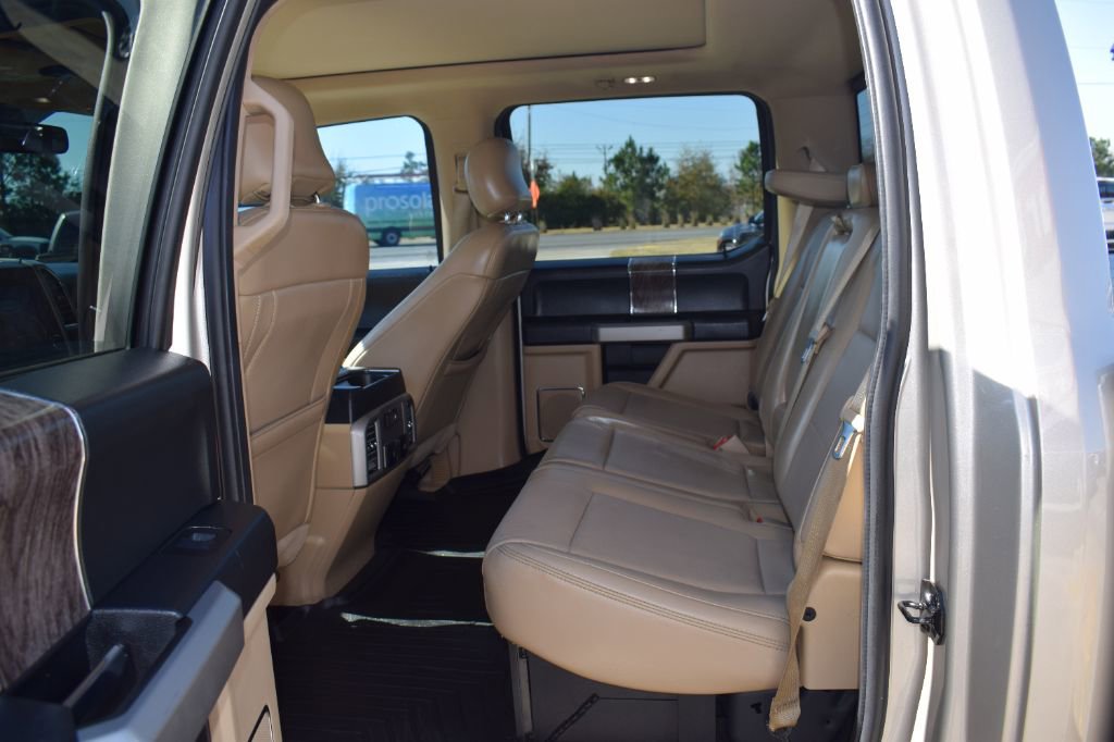 Used 2017 Ford F250 Lariat w/ Lariat Ultimate Package AWD/4WD image 9