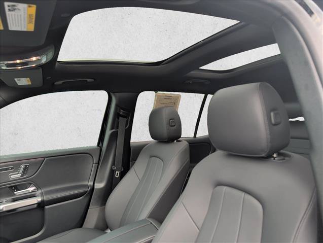 Used 2026 Mercedes-Benz GLB 250 image 11