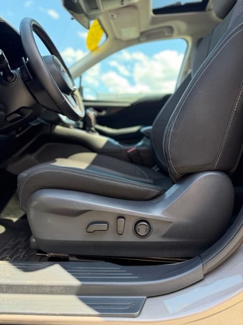 Used 2024 Subaru Outback Premium AWD/4WD image 11
