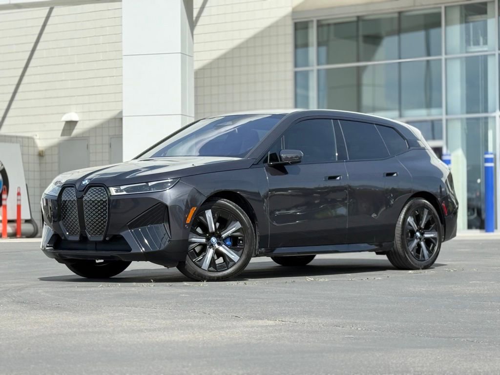 Used 2023 BMW iX xDrive50 w/ Premium Package image 1