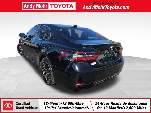 Certified 2021 Toyota Camry SE image 5