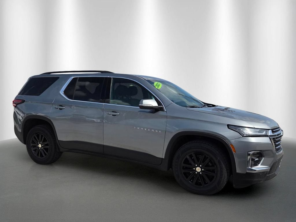 Certified 2023 Chevrolet Traverse LT FWD image 2