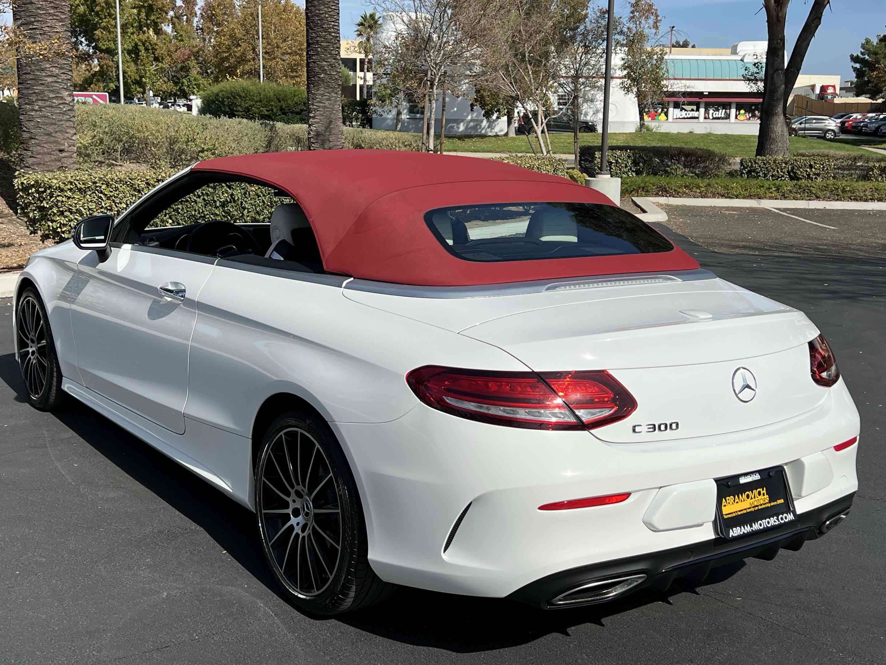 Used 2023 Mercedes-Benz C 300 Cabriolet image 2