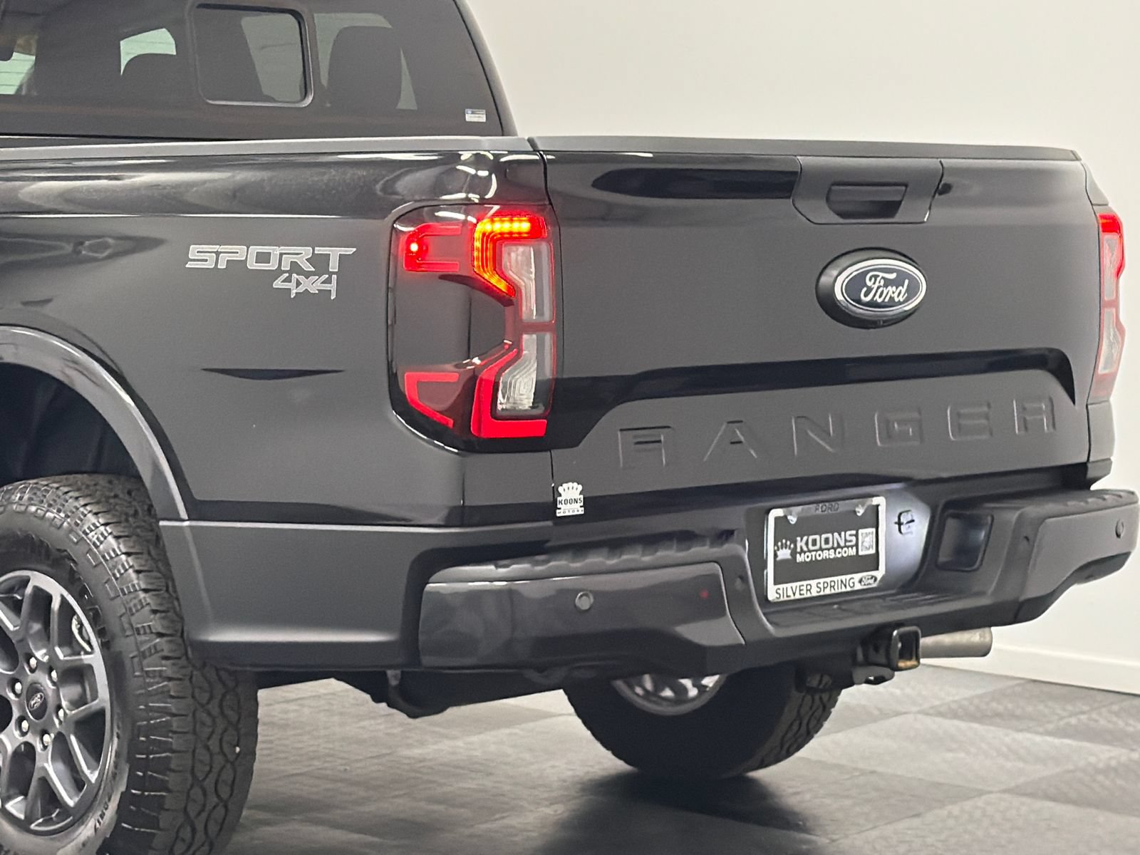 Used 2024 Ford Ranger XLT w/ Trailer Tow Package AWD/4WD image 7
