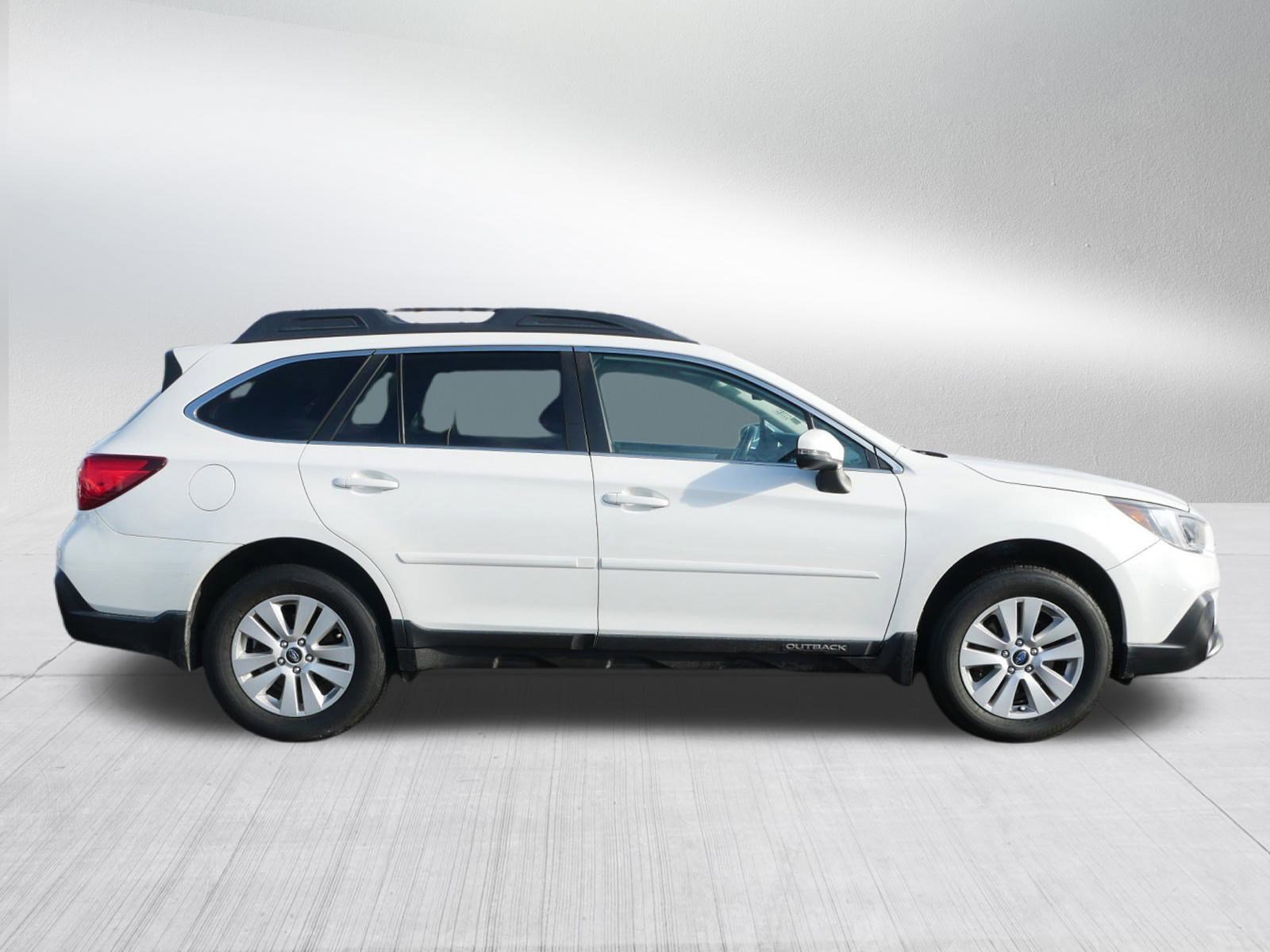 Used 2019 Subaru Outback 2.5i Premium image 8