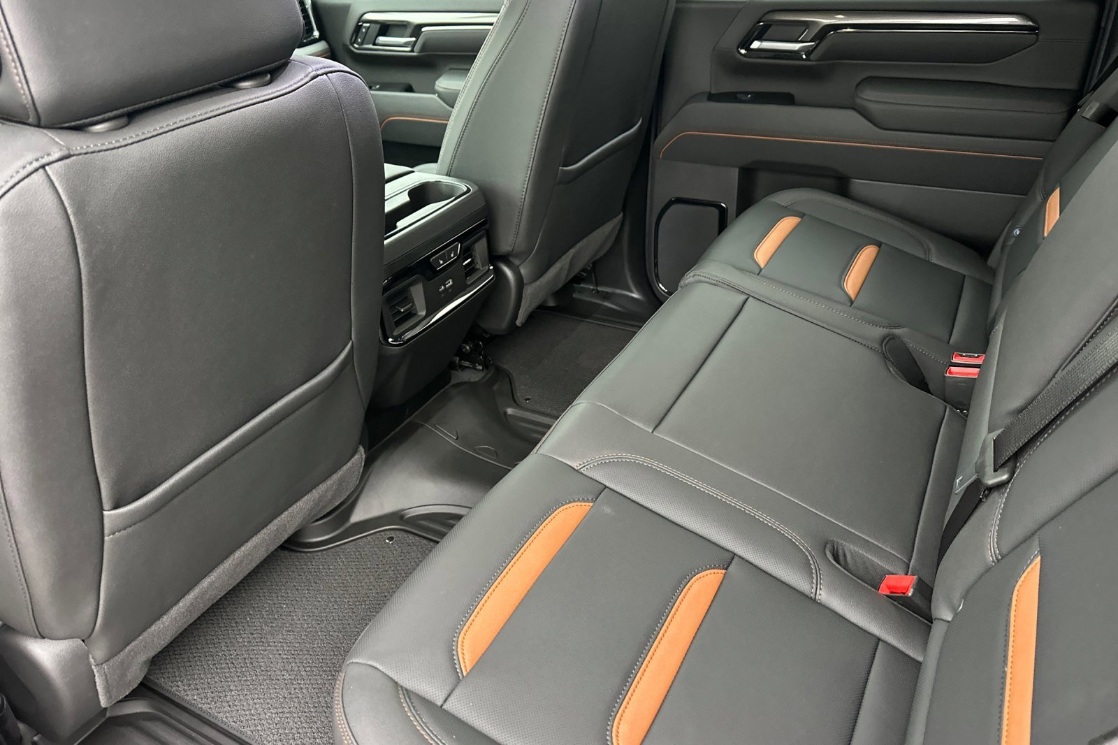 New 2026 GMC Sierra 2500 AT4 w/ AT4 Premium Plus Package image 13