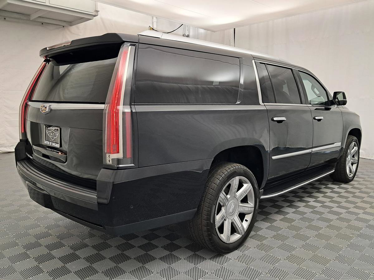 Used 2020 Cadillac Escalade ESV Luxury AWD/4WD image 3