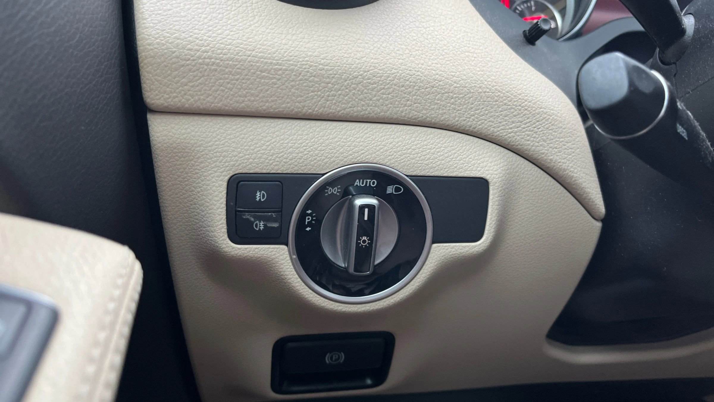 Used 2018 Mercedes-Benz GLA 250 4MATIC image 19