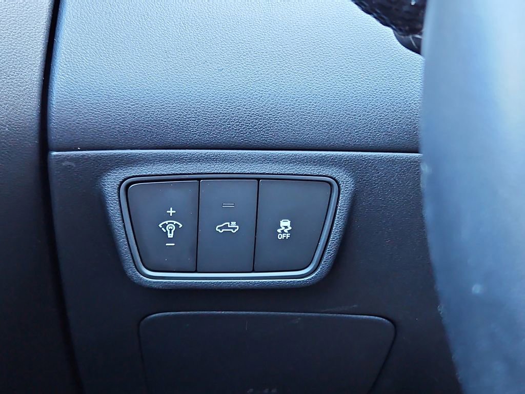 Used 2022 Hyundai Santa Cruz SEL Premium image 14