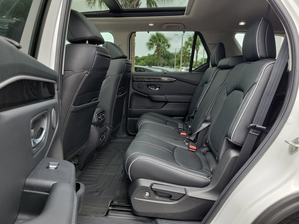 Certified 2023 Honda Pilot Elite image 17
