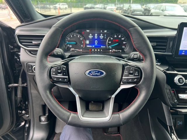 Used 2023 Ford Explorer ST-Line w/ Class IV Trailer Tow Package AWD/4WD image 16
