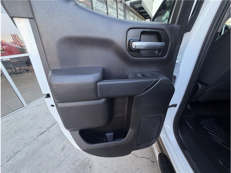 Used 2019 Chevrolet Silverado 1500 LT w/ All-Star Edition AWD/4WD image 19
