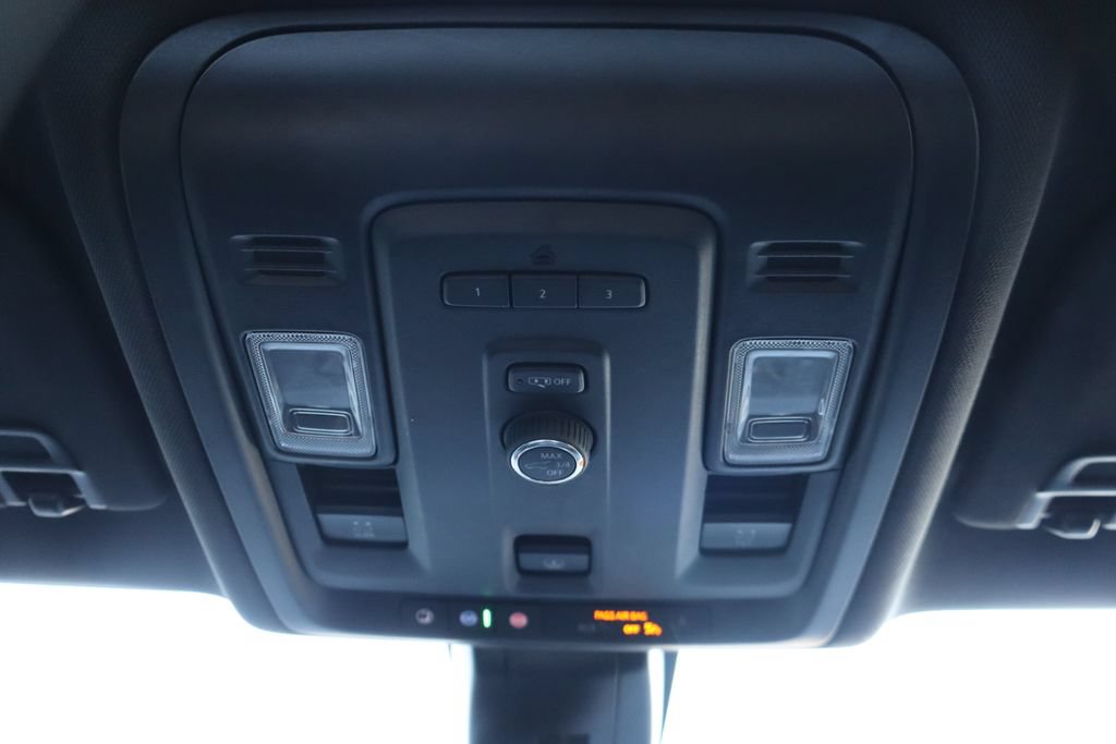 Used 2022 Chevrolet Tahoe RST AWD/4WD image 15