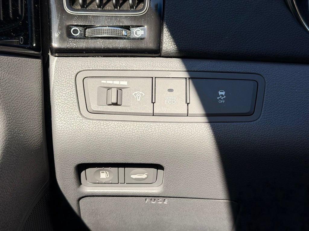 Used 2013 Hyundai Sonata Limited w/ Premium Pkg FWD image 31