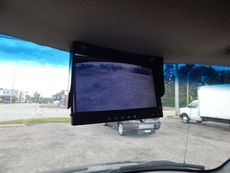 Used 2010 Chevrolet Express 3500 Extended RWD image 26