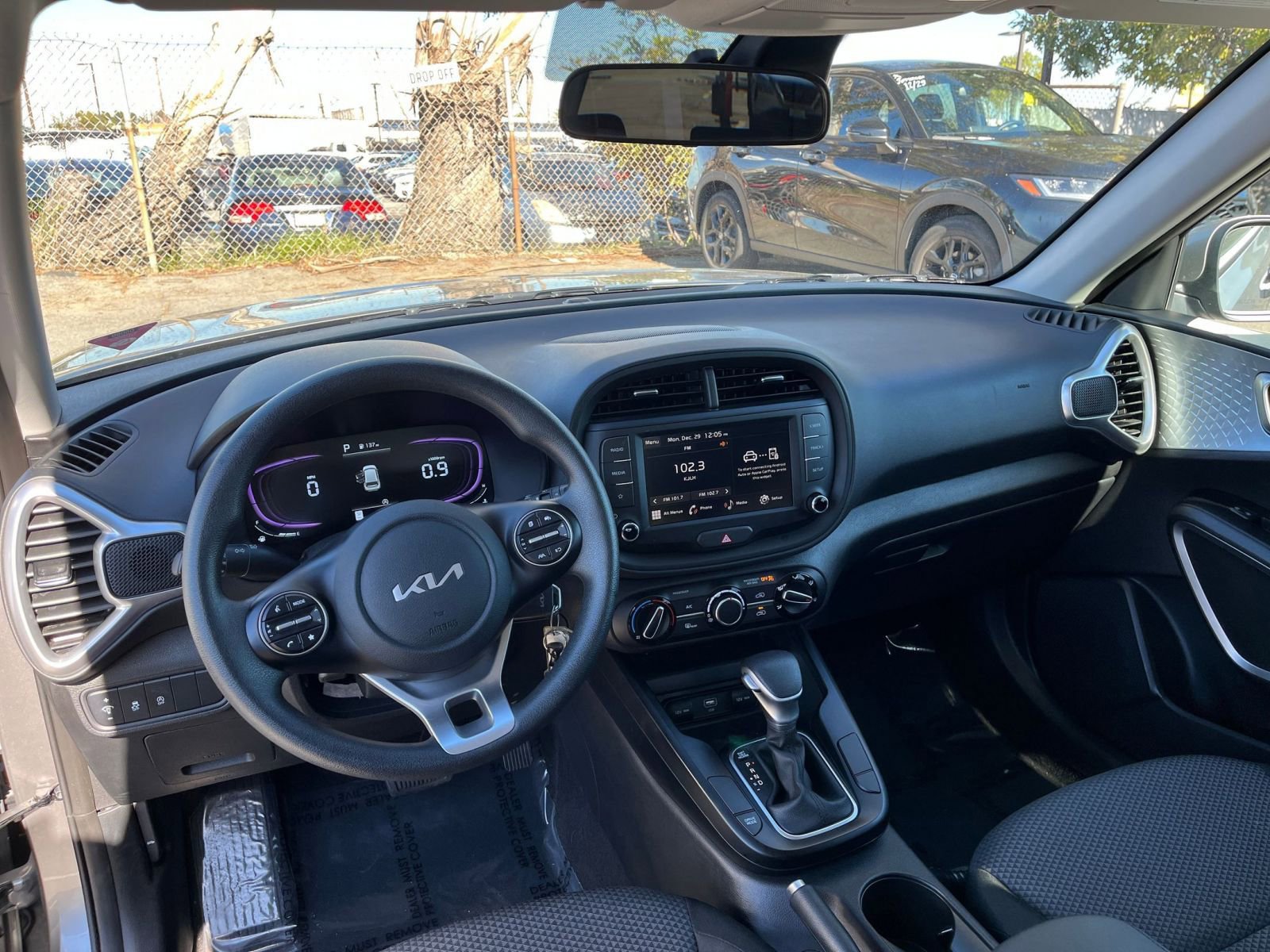 Used 2025 Kia Soul LX w/ LX Technology Package image 33