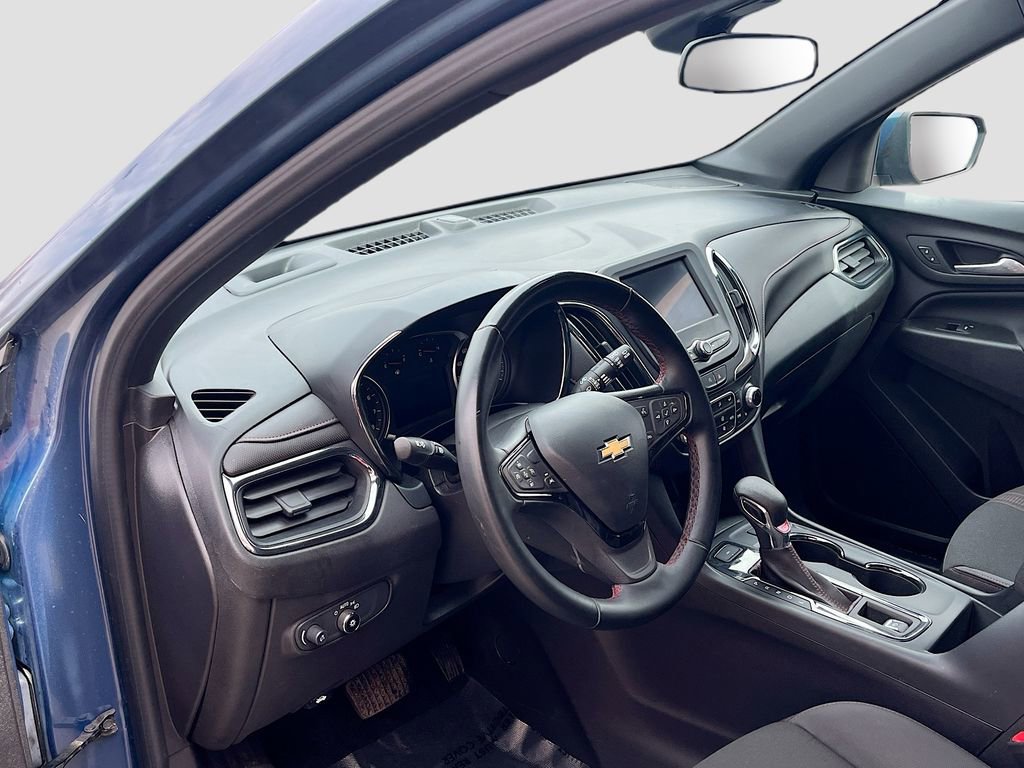 Used 2024 Chevrolet Equinox RS w/ LPO, Floor Liner Package image 9