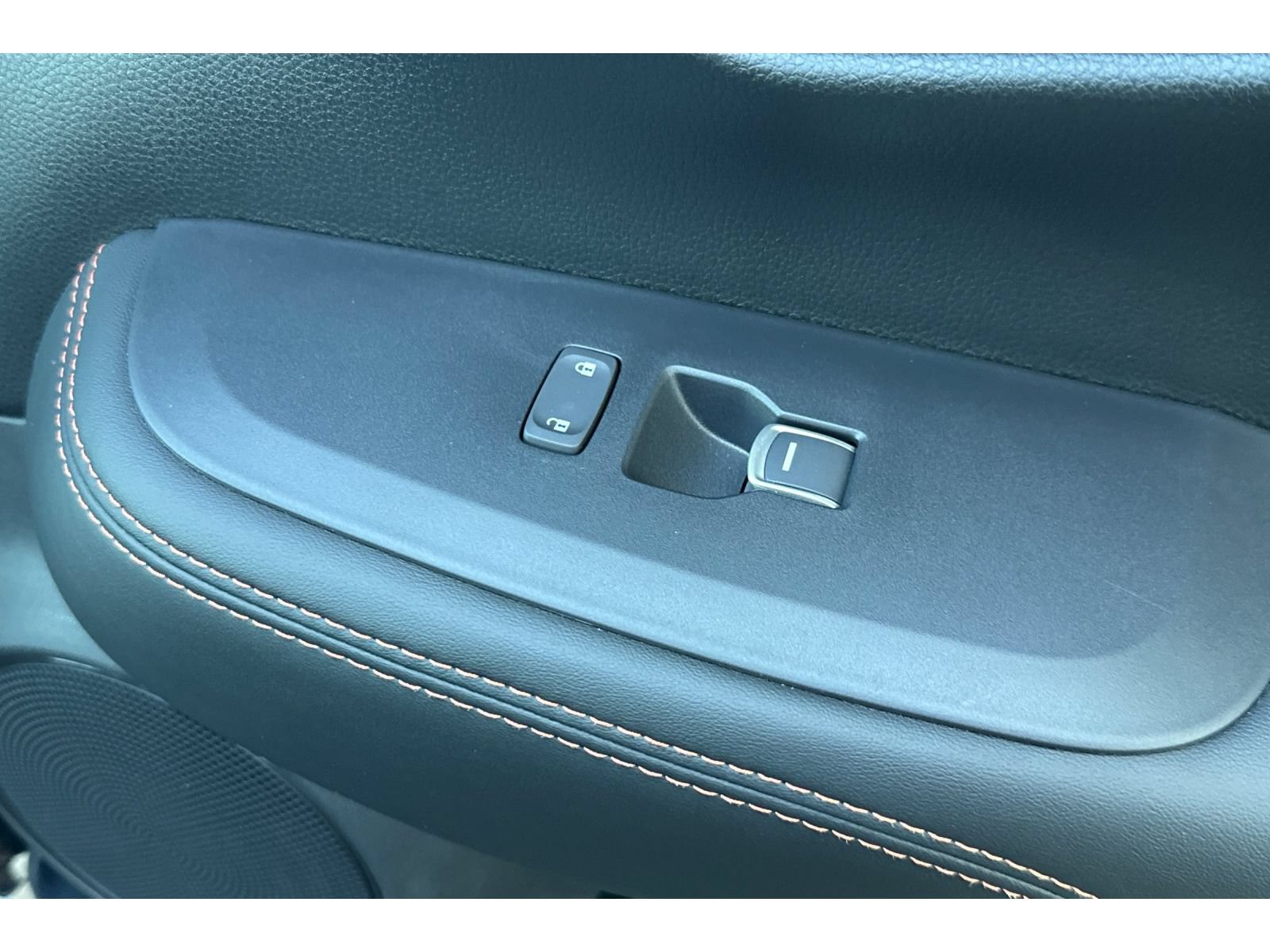 Used 2027 Honda HR-V Sport image 22