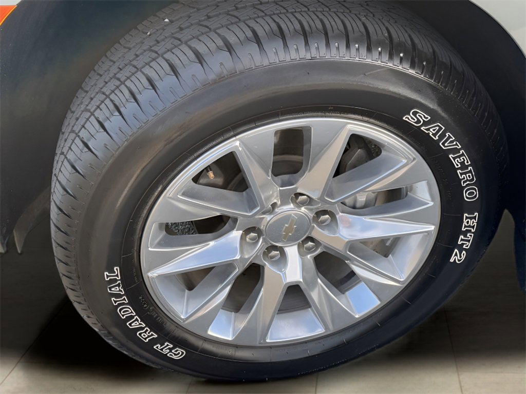 Used 2023 Chevrolet Suburban Premier image 43