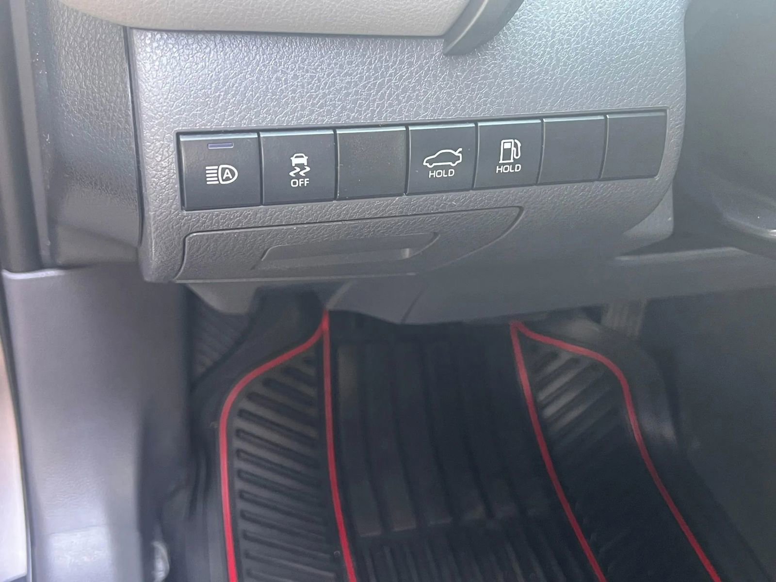 Used 2021 Toyota Camry LE FWD image 12