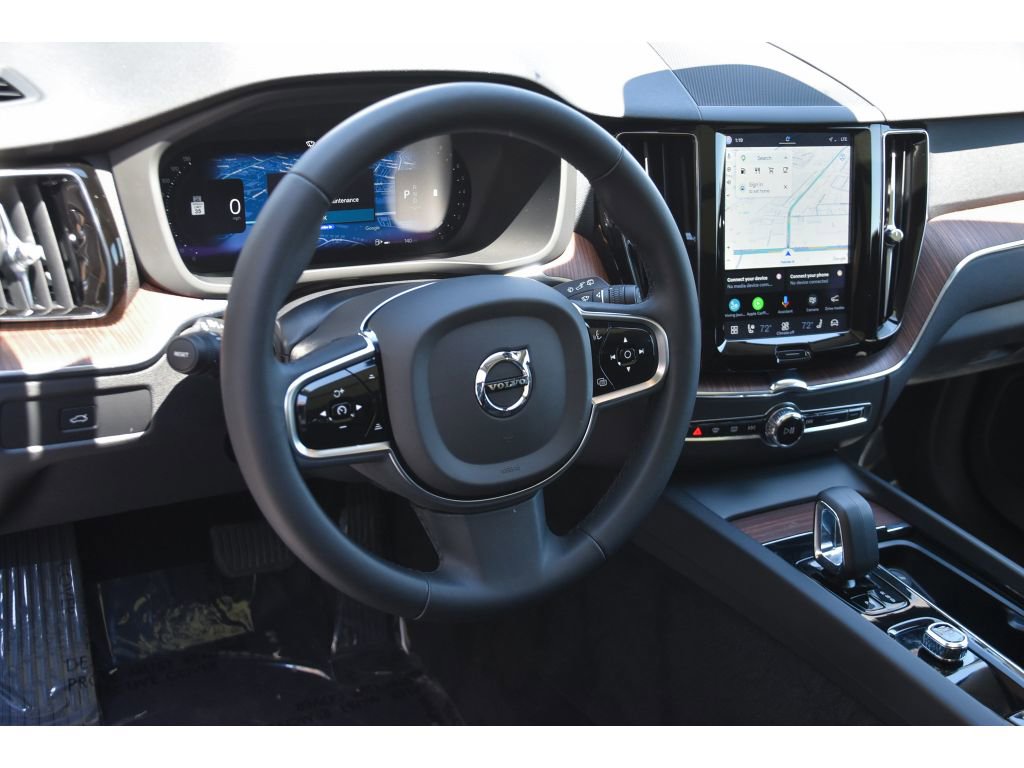 Certified 2023 Volvo XC60 B5 Plus w/ Climate Package AWD/4WD image 13