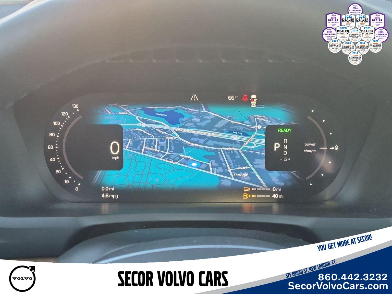 Used 2024 Volvo XC90 T8 Plus w/ Protection Package Premier AWD/4WD image 12