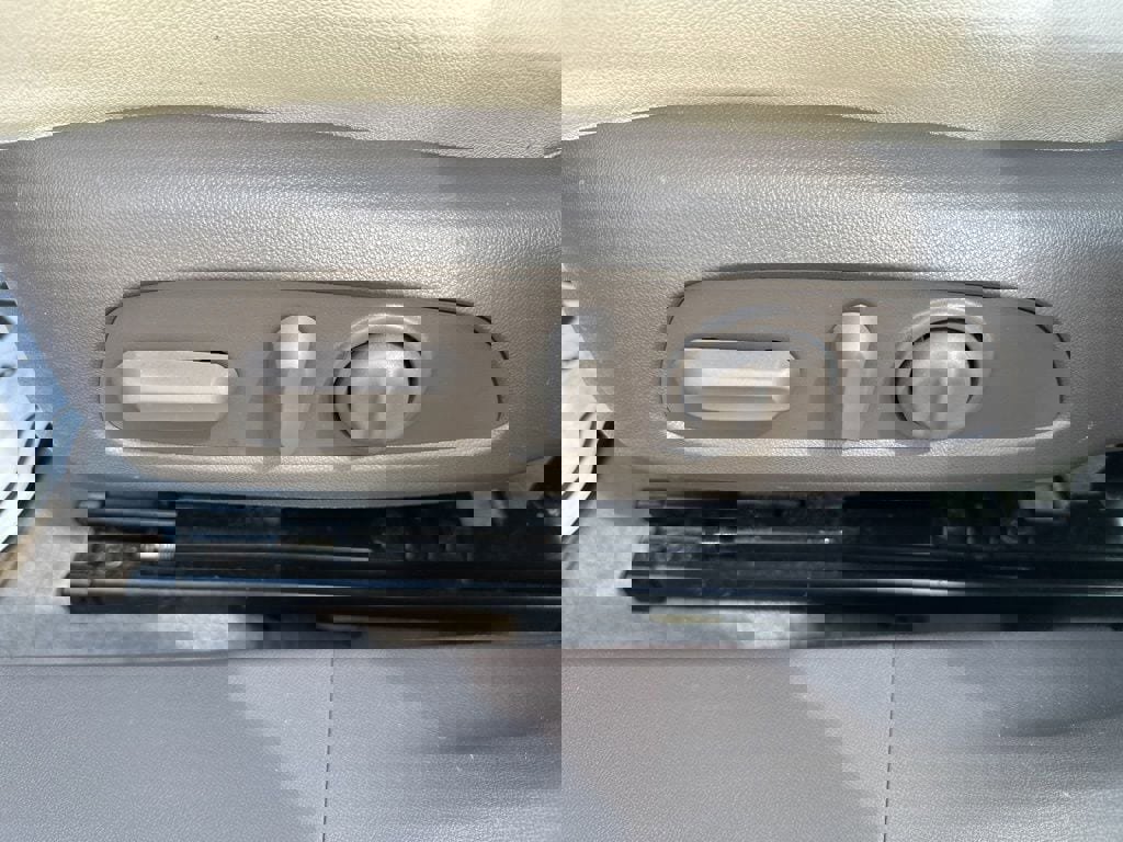 Used 2024 Chevrolet Malibu LT image 14