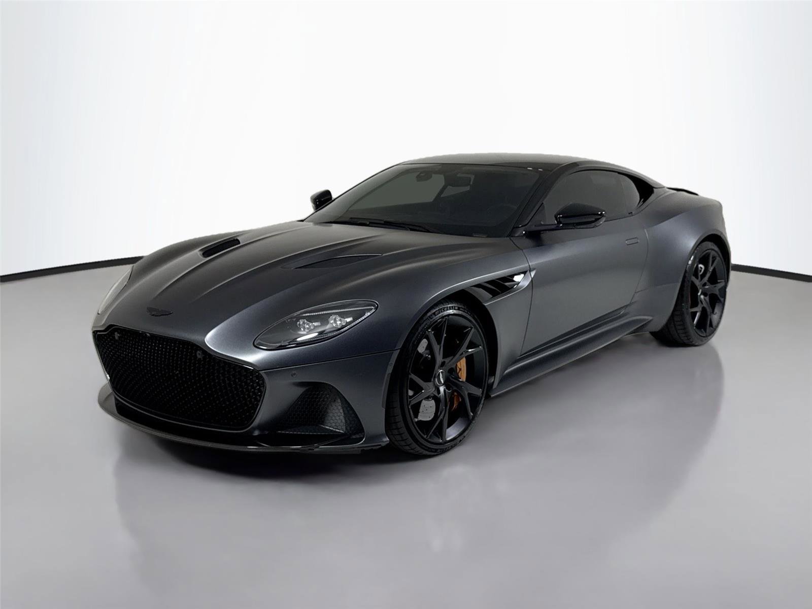 Used 2019 Aston Martin DBS Superleggera RWD image 11