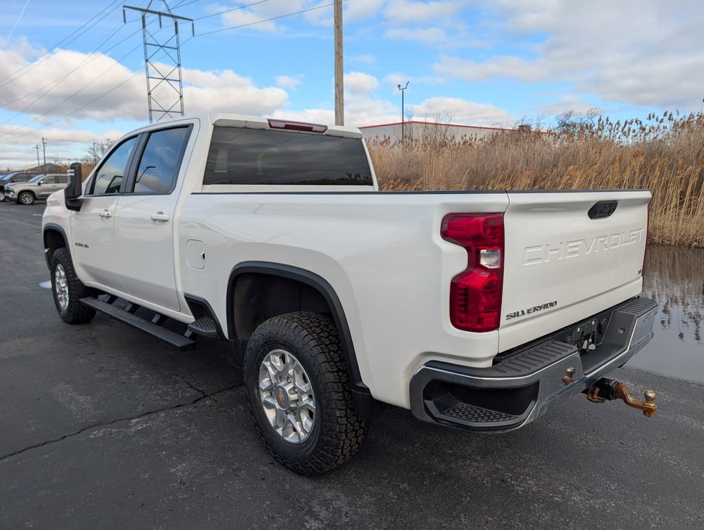 Used 2022 Chevrolet Silverado 2500 LT w/ Convenience Package image 6