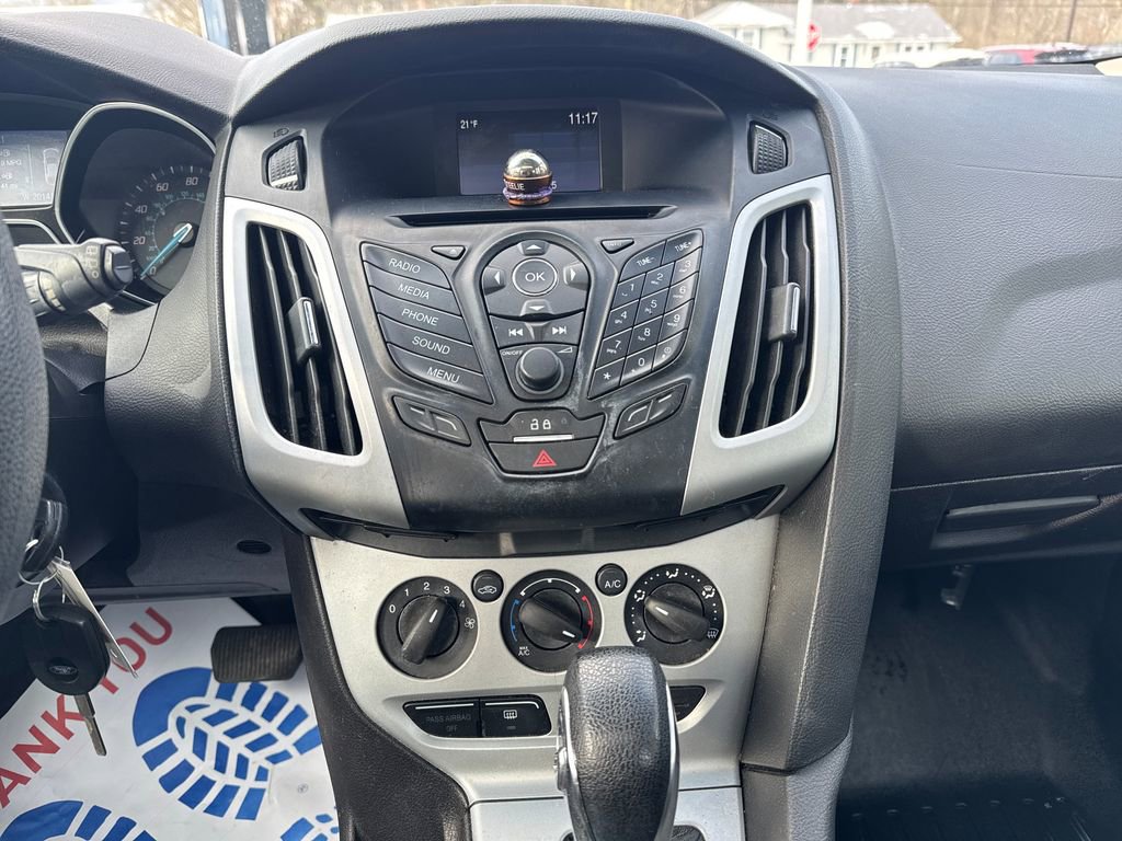 Used 2014 Ford Focus SE image 20