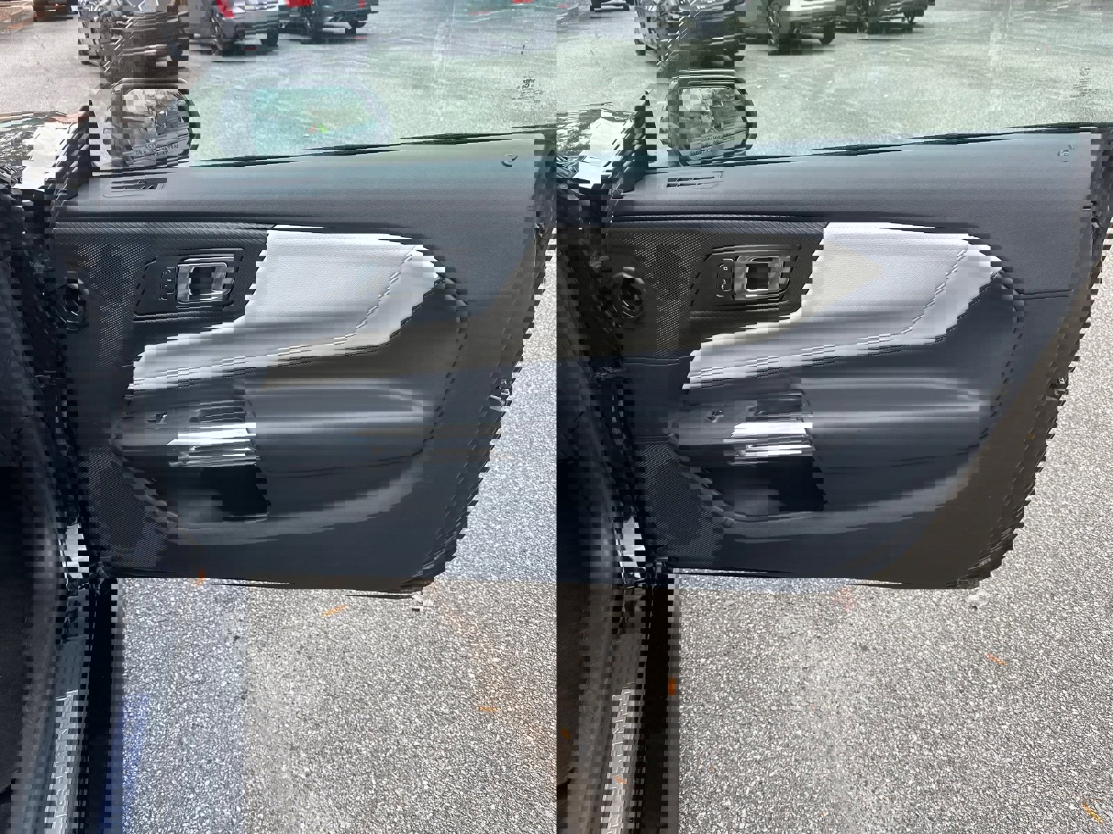 Used 2024 Ford Mustang Premium image 14