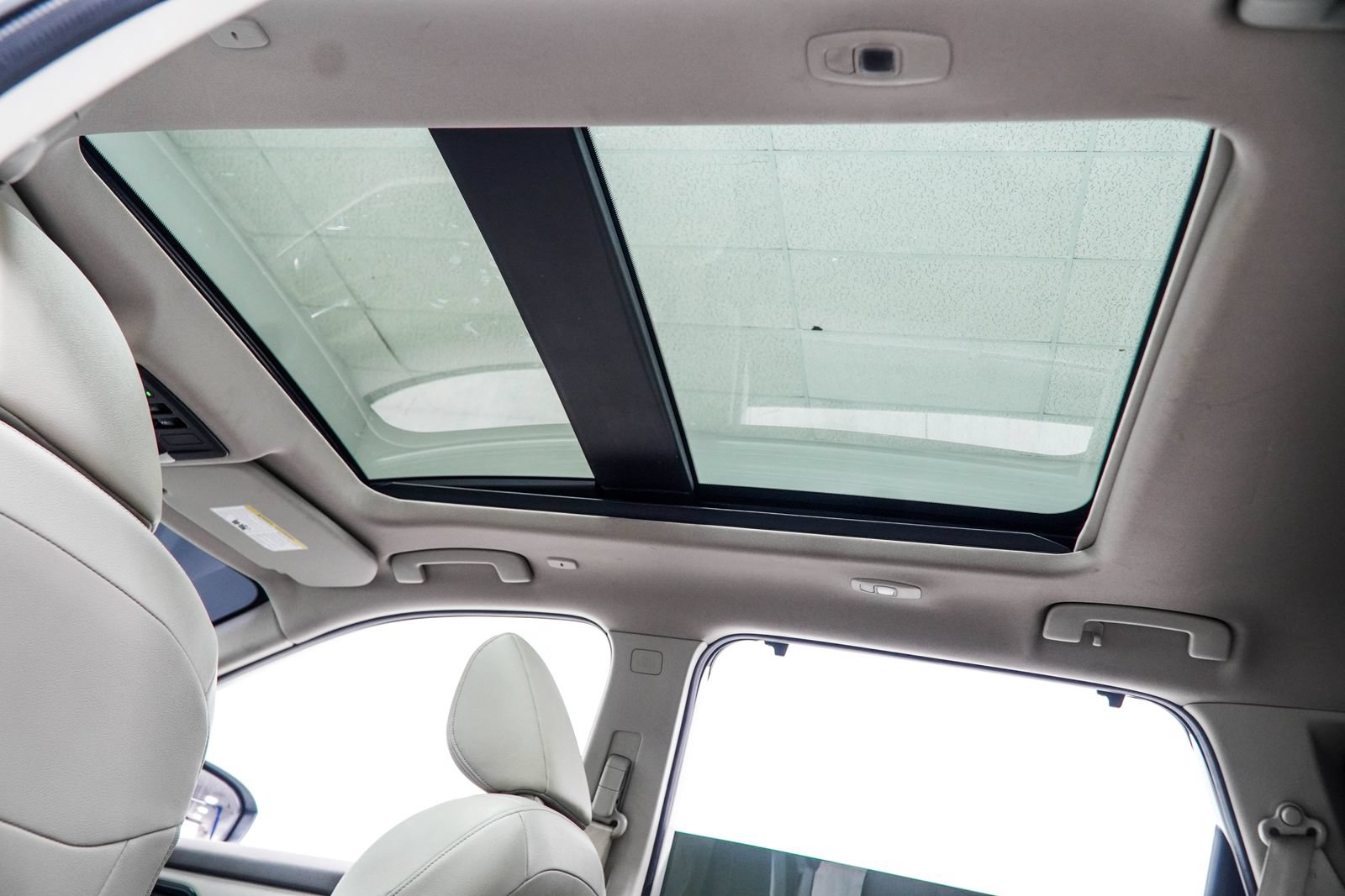 Used 2023 Nissan Rogue SL w/ SL Premium Package FWD image 42