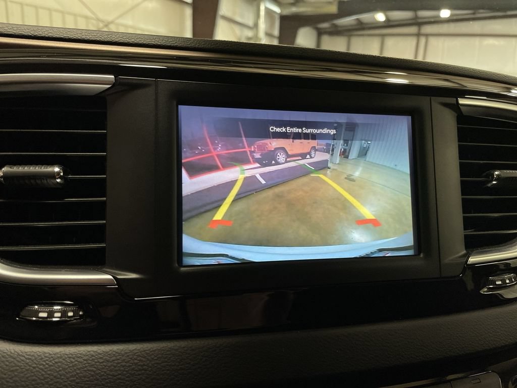 Used 2024 Chrysler Voyager LX FWD image 19