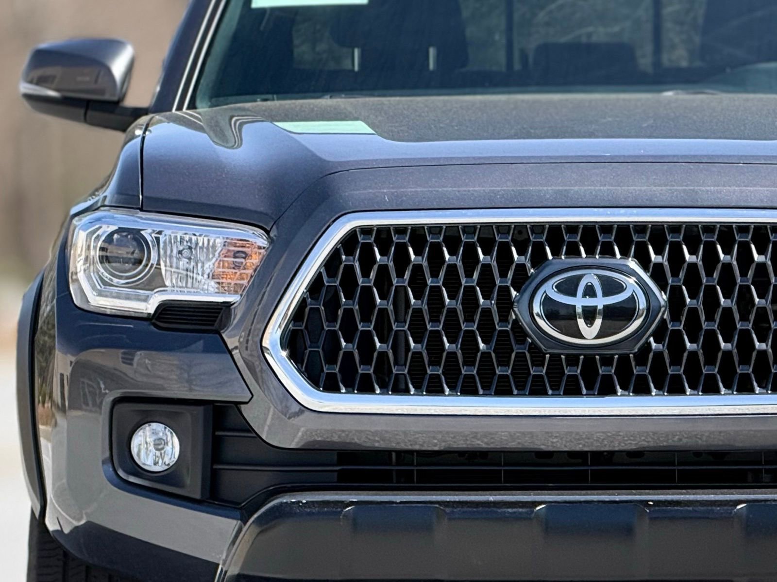 Used 2019 Toyota Tacoma TRD Off-Road w/ Technology Package image 13