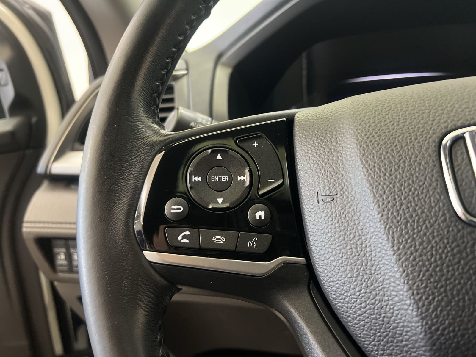 Used 2018 Honda Odyssey Touring image 37