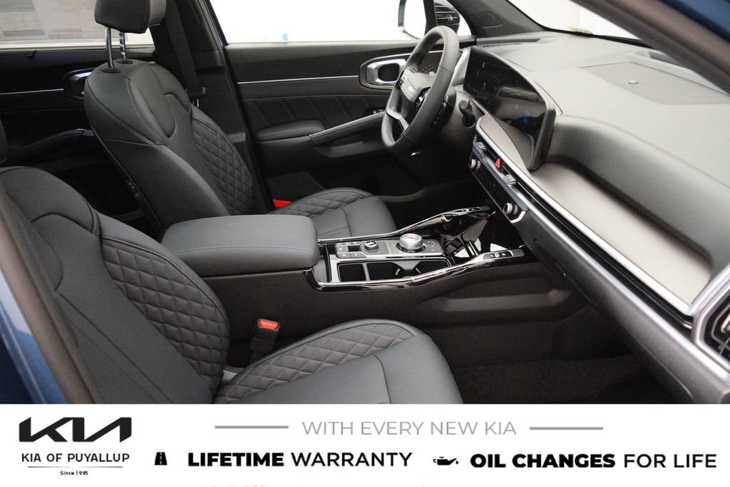 New 2026 Kia Sportage X-Line w/ X-Line Premium Package AWD/4WD image 16