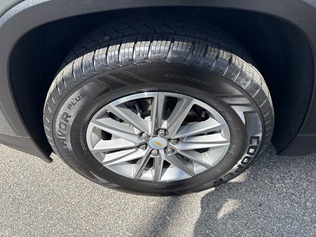 Used 2023 Chevrolet Traverse LT AWD/4WD image 46