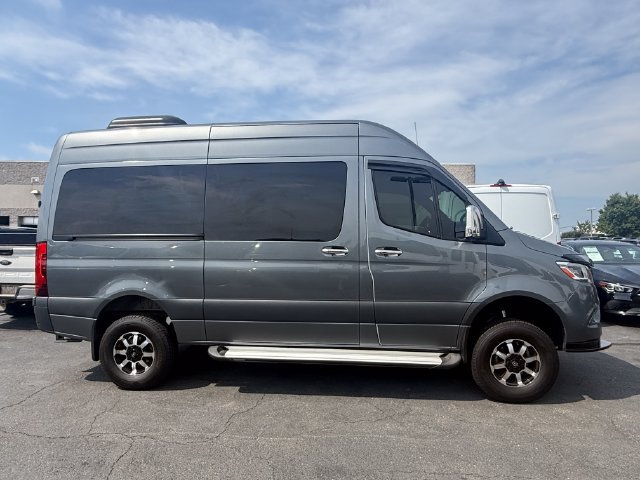 Used 2023 Mercedes-Benz Sprinter 2500 image 2