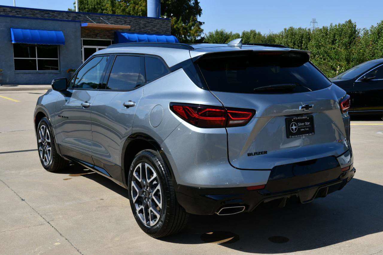 Used 2025 Chevrolet Blazer RS FWD image 5