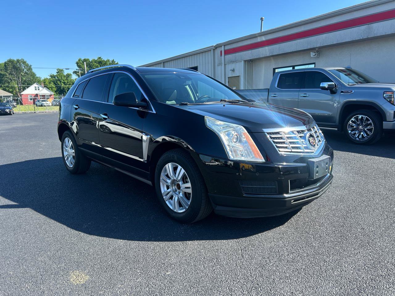 Used 2015 Cadillac SRX Luxury w/ Driver Awareness Package FWD image 3
