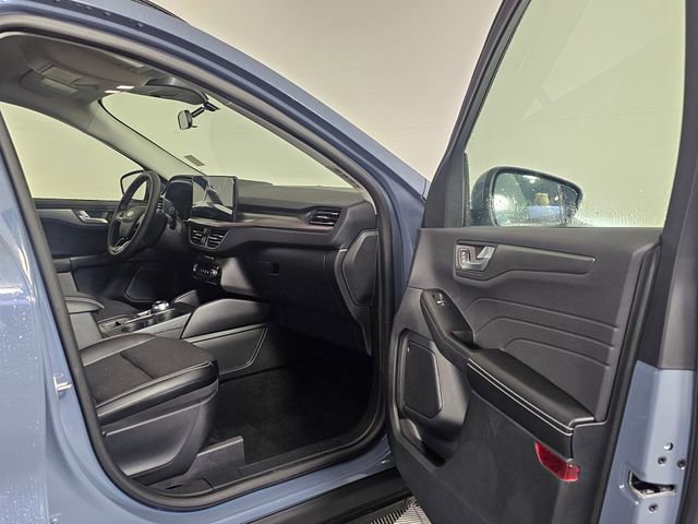 Used 2024 Ford Escape SE image 12